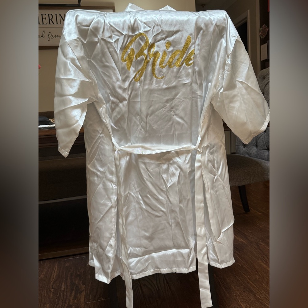 White Satin Bride Robe with Gold Embroidery